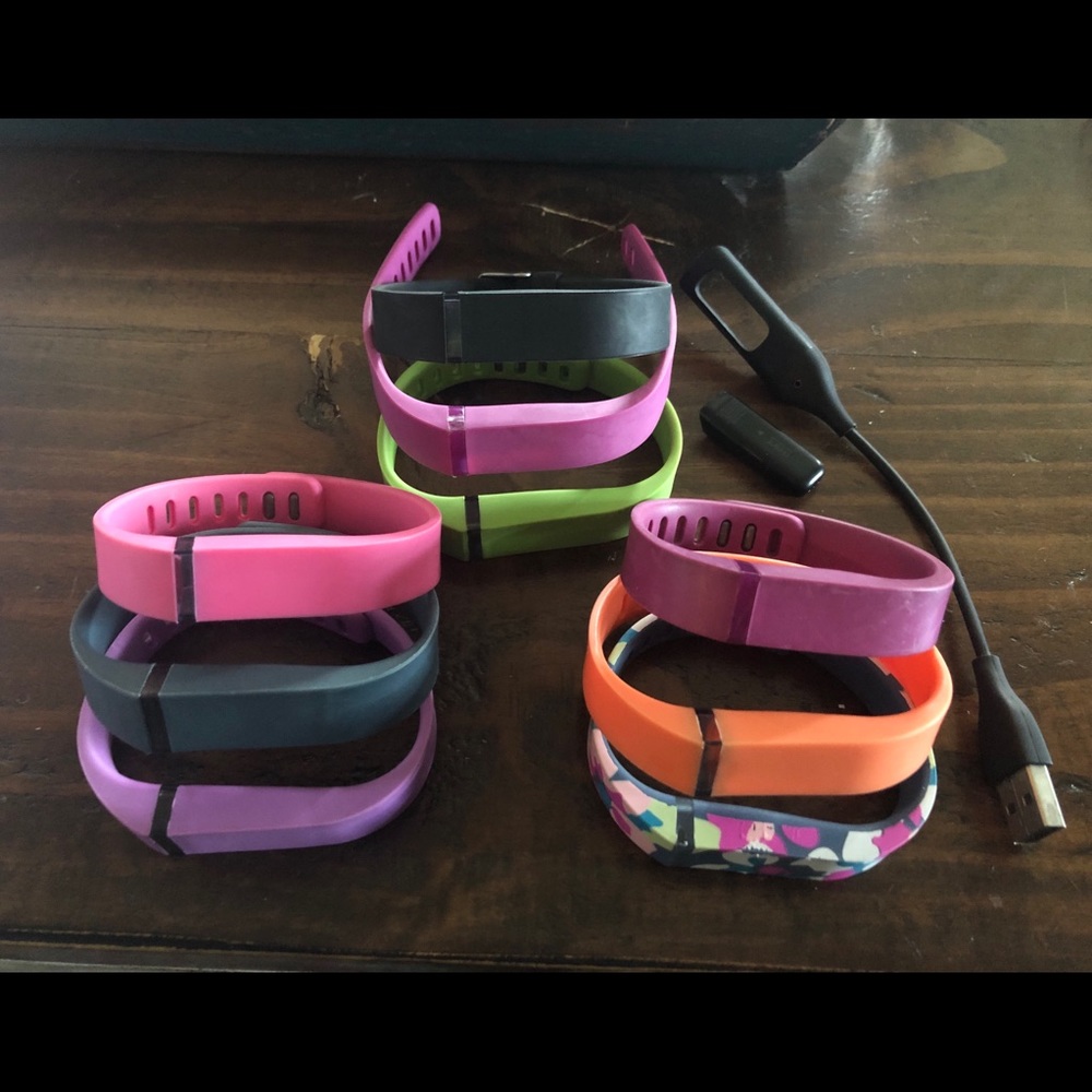 SOLD SOLD SOLD Fitbit Flex with charger & 9 bands